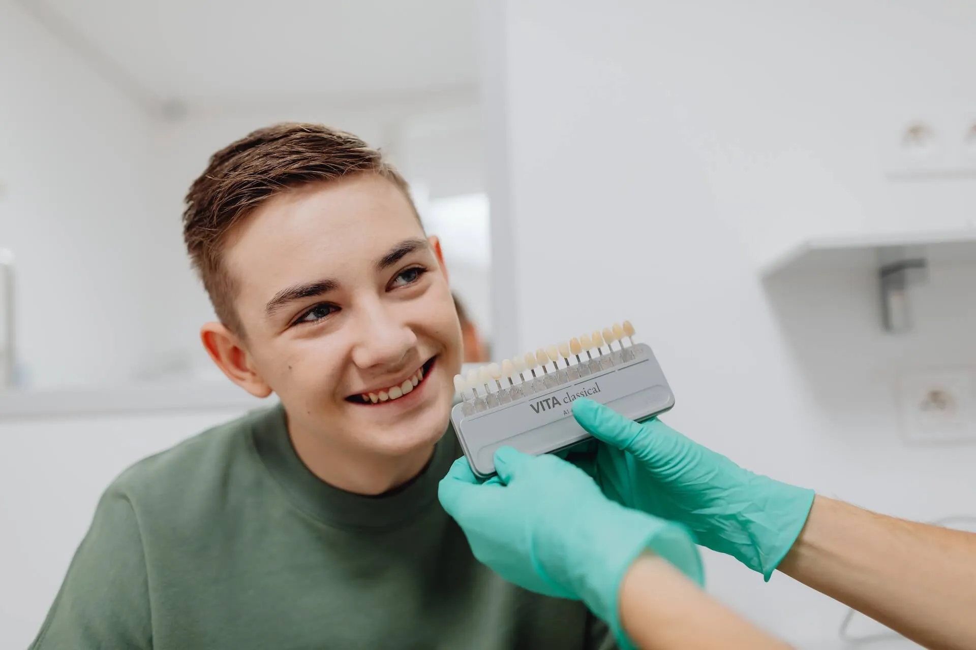 Patient dental checkup